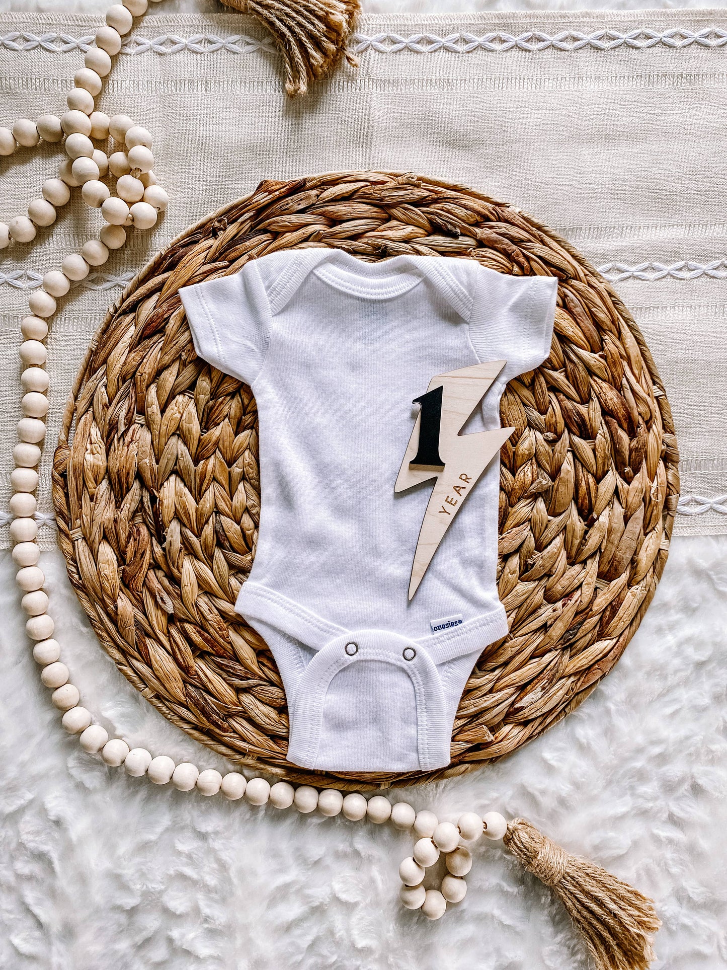 Wooden Monthly milestone set - Lightning Bolt deisgn (Black 12pcs) Baby Photo Props