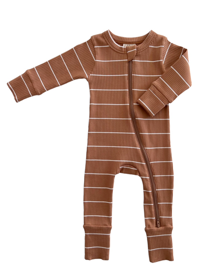 gender neutral baby outfit - organic cotton sleepwear