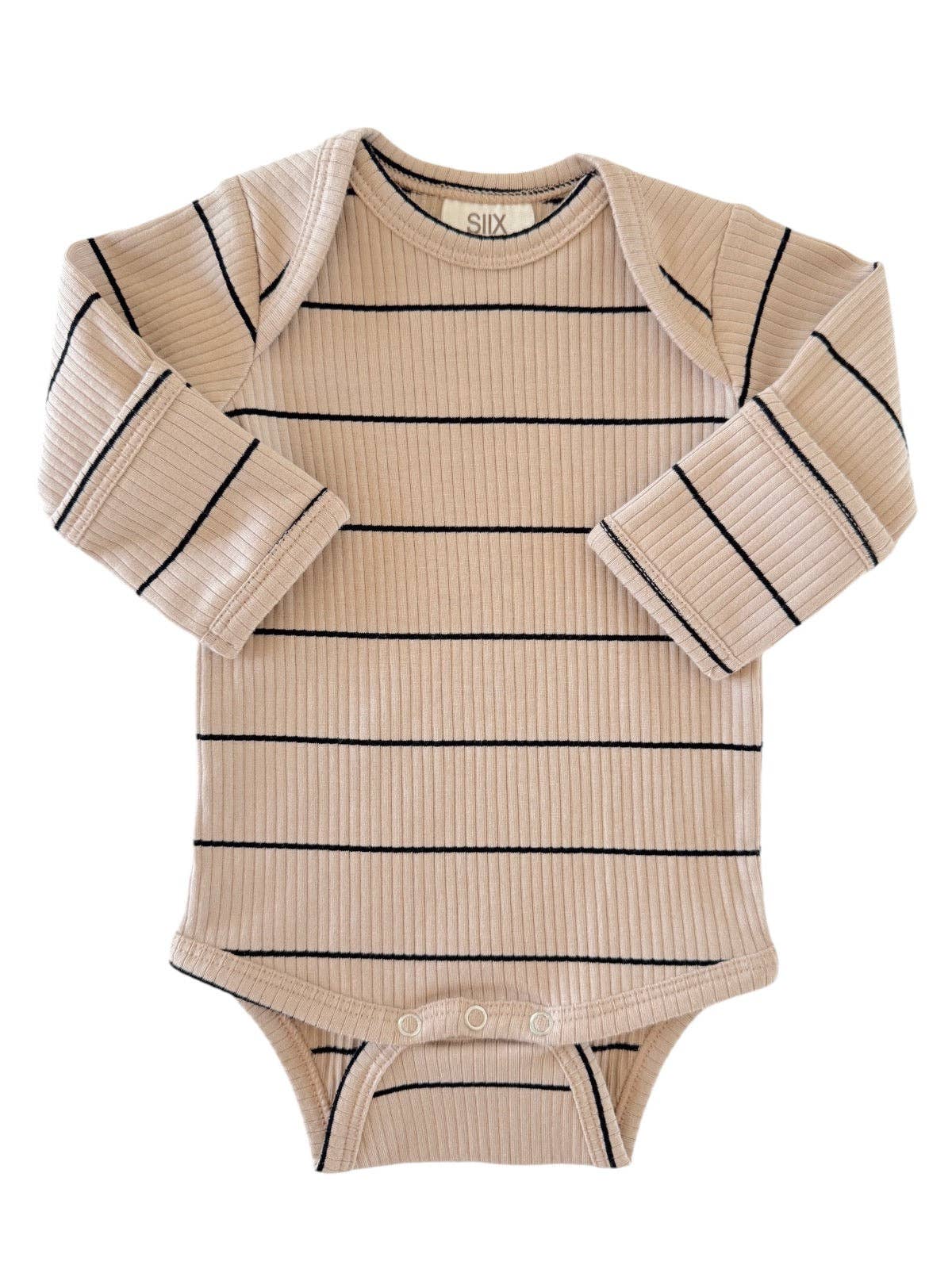 long sleeve baby bodysuit with mitten cuffs